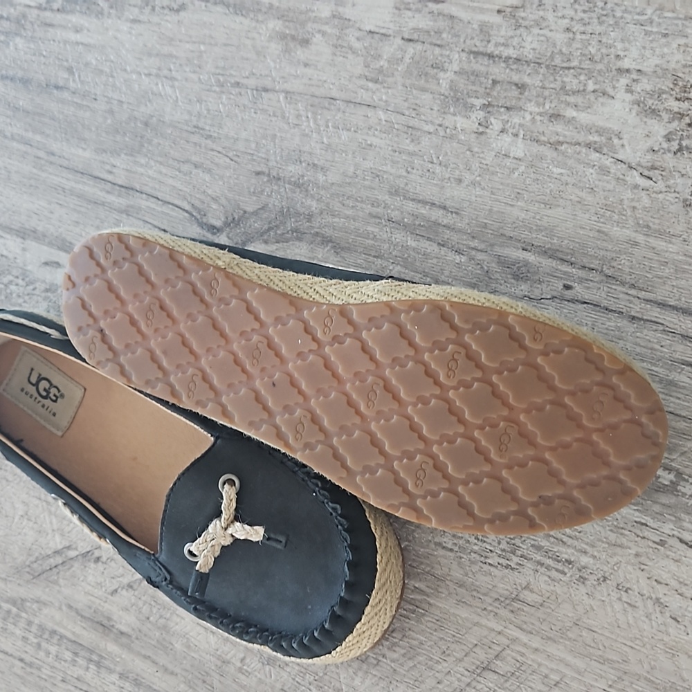 UGG Black Espadrille Moccasin Flats with Natural Rope Trim - Picture 2 of 3